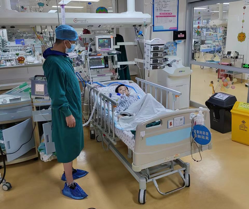 铜川跨省救护车出租公司